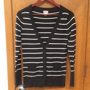 Mossimo gray stripe sweater